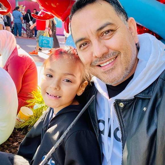 Meet your Posher, Jesus - Picture 3 of 12